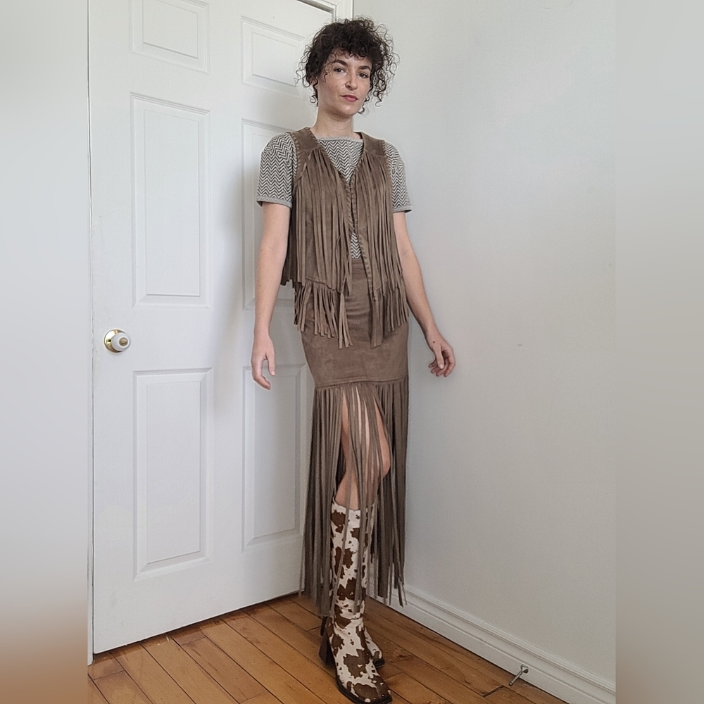 Unreal Fur Set of Brown fringe Jacket and skirt